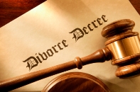 Image of a divorce decree paper with gavel
