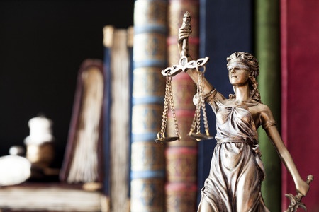 blind justice statue