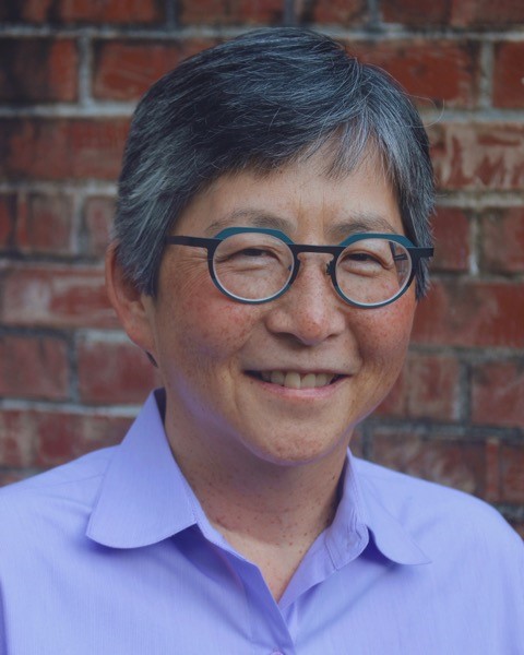 Headshot of Lynn Nakamoto