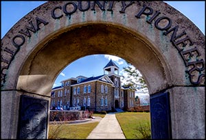 Wallowa courthouse seen through an arch