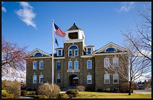 Picture of the front of the Wallowa courthouse